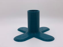 Load image into Gallery viewer, Turner Arm Stand